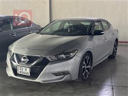 Nissan Maxima